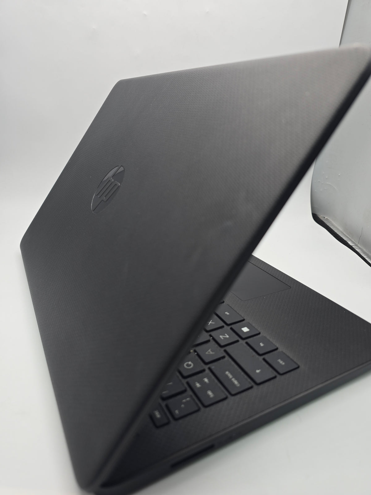 HP Stream 4GB ram 64GB ssd Windows 11 Black, Grade B