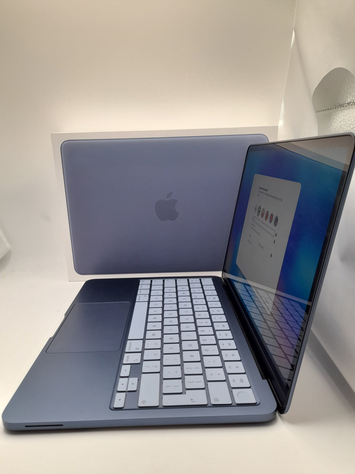 Apple MacBook Neo 512GB, Boxed, Grade A