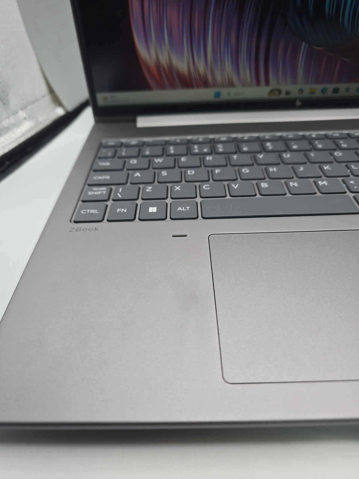 HP Zbook X G1i 16" 32GB Ram 1TB Windows 11 Pro Grey, Grade B