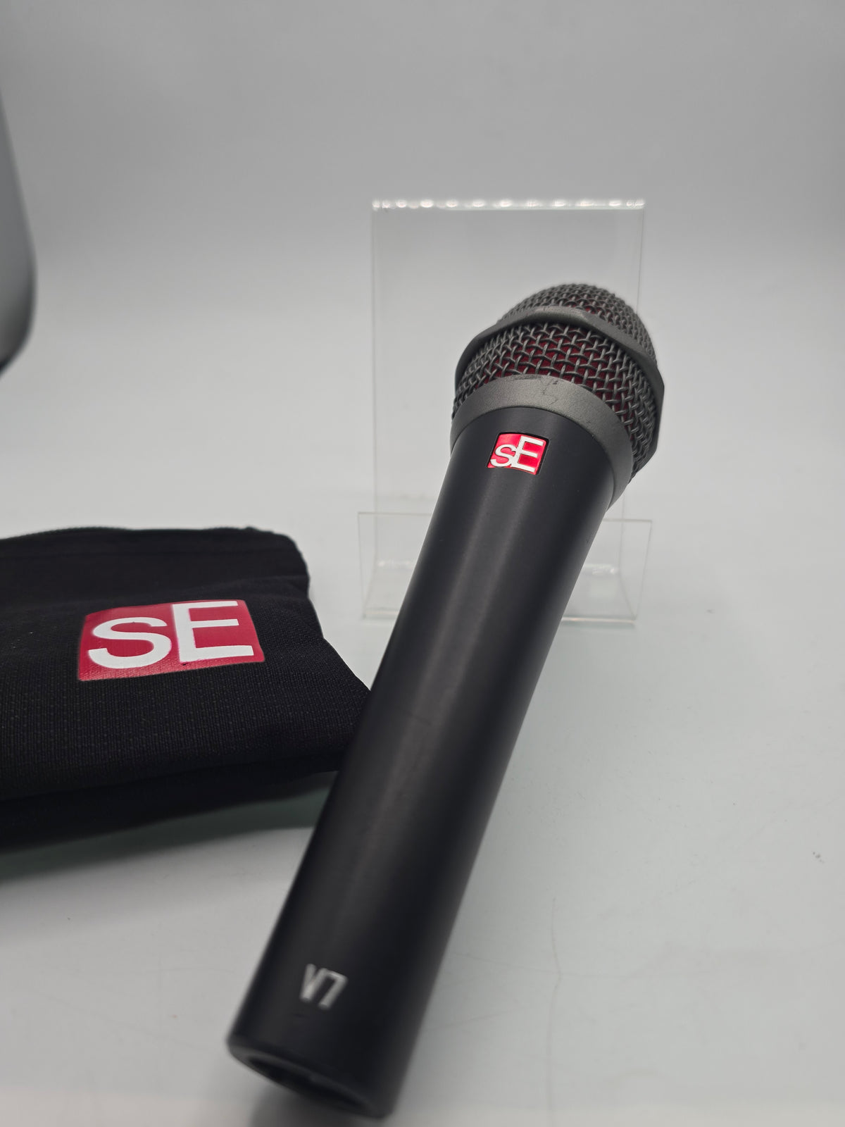 SE V7 Supercardoid Microphone Black, Grade B
