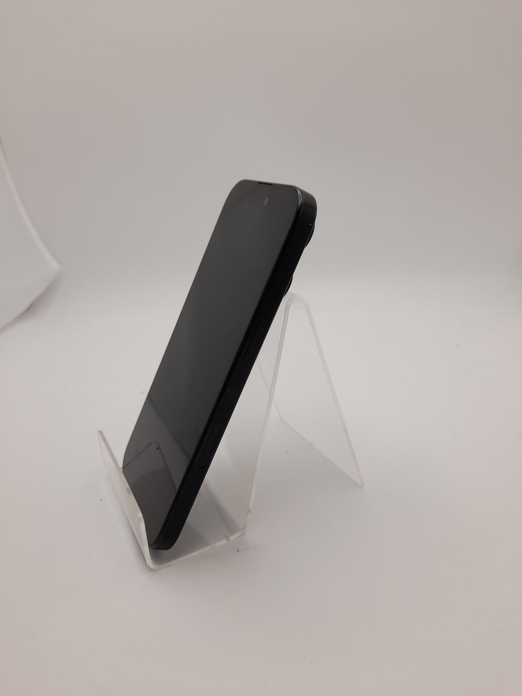Apple iPhone 16 Pro 256GB Black Titanium, Grade A