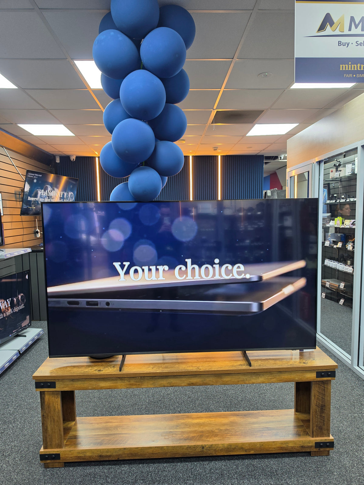 Samsung 75" TV Black, Grade B