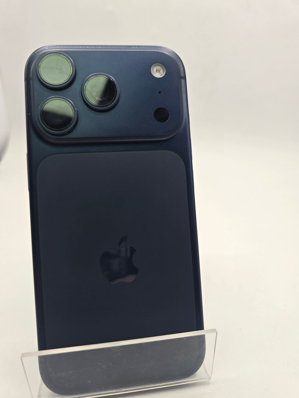 Apple iPhone 17 Pro 256GB Blue, Grade B