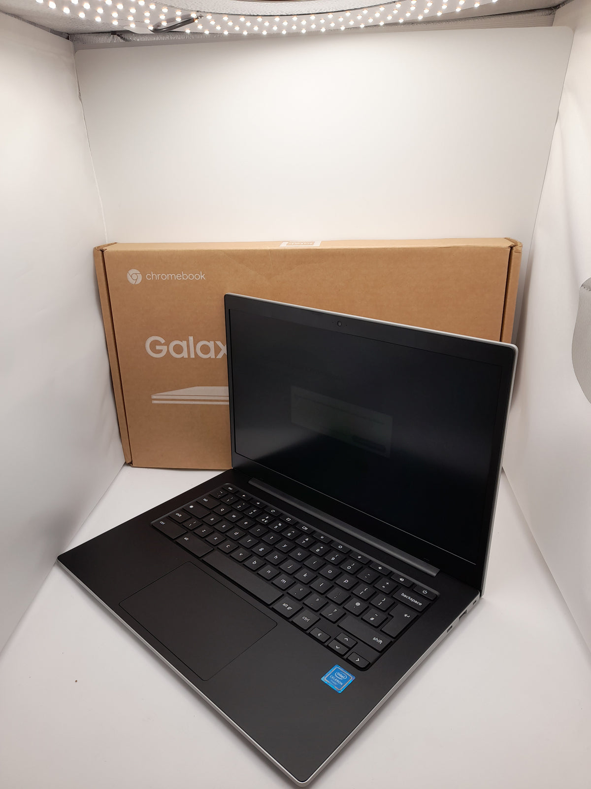 Samsung Galaxy Chromebook,Intel Celeron N4500,4GB RAM ,64GB ,Grade A