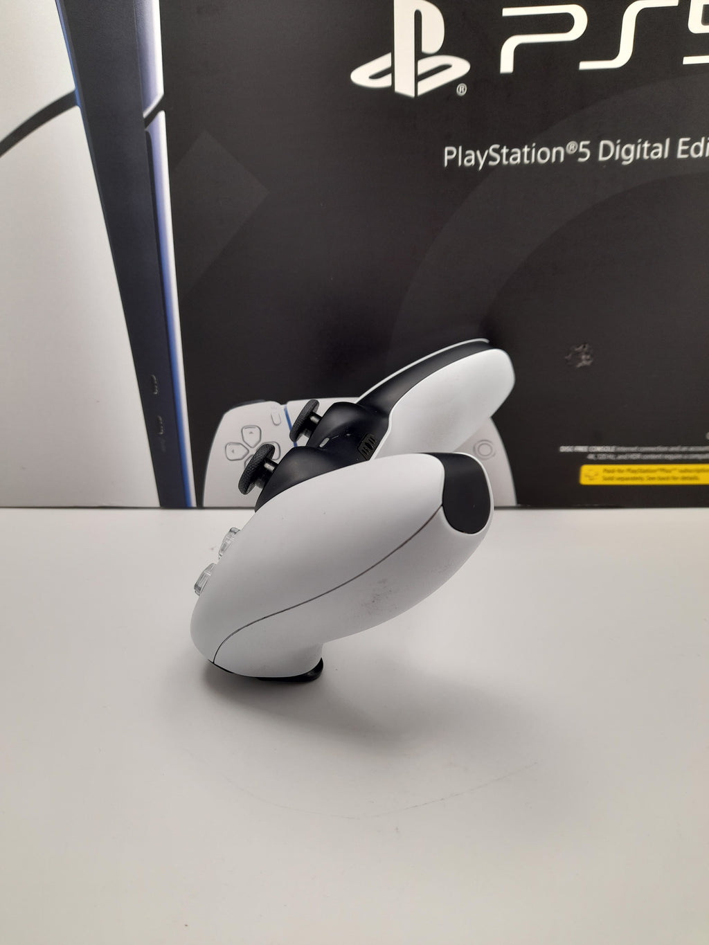 Sony PS5 Digital Edition 825GB White, Grade A