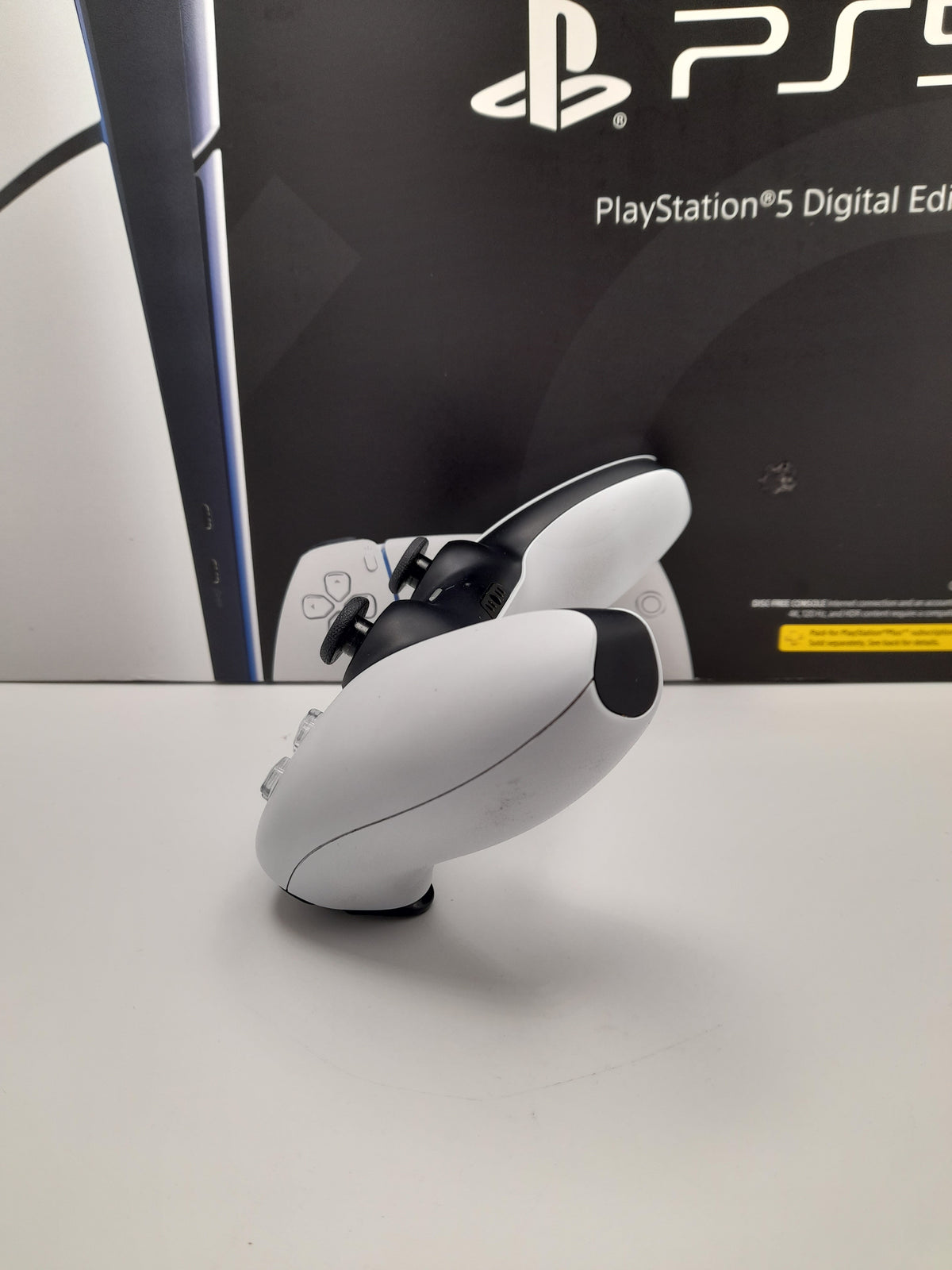 Sony PS5 Digital Edition 825GB White, Grade A