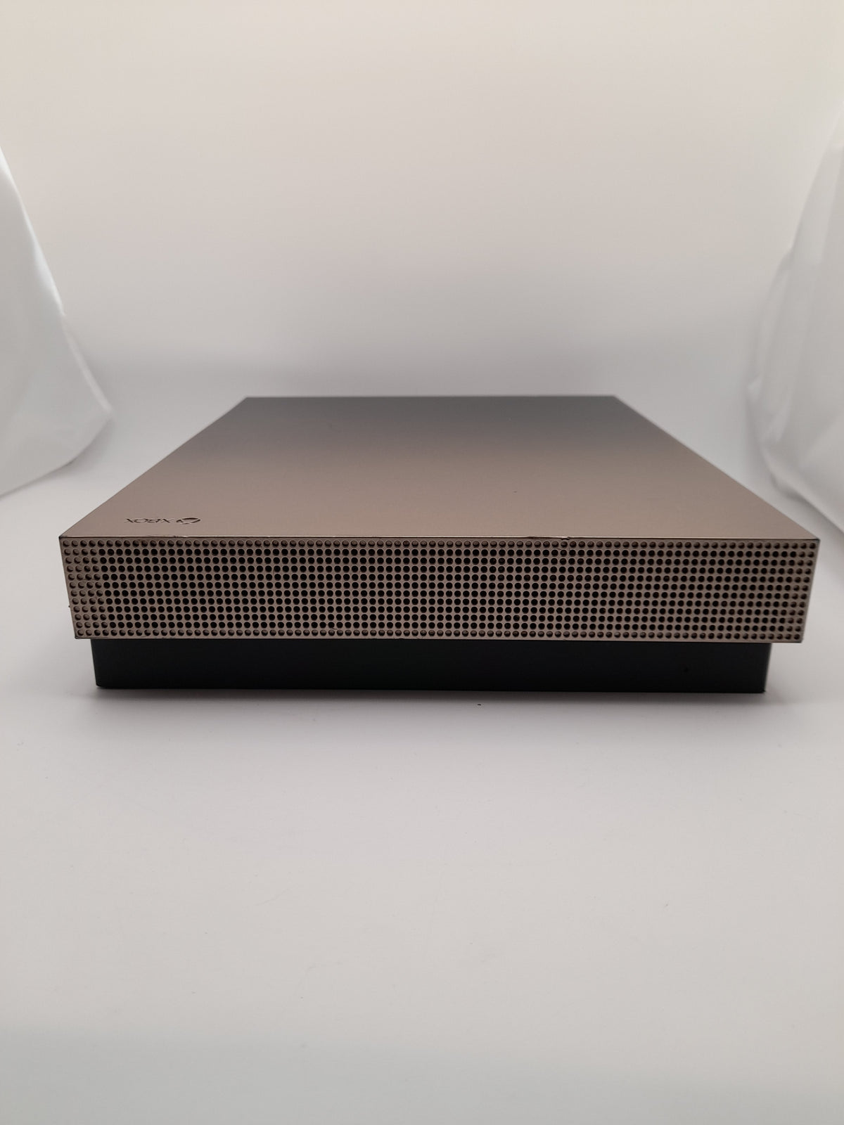 Microsoft Xbox One 500GB Silver,No Controller ,Grade B