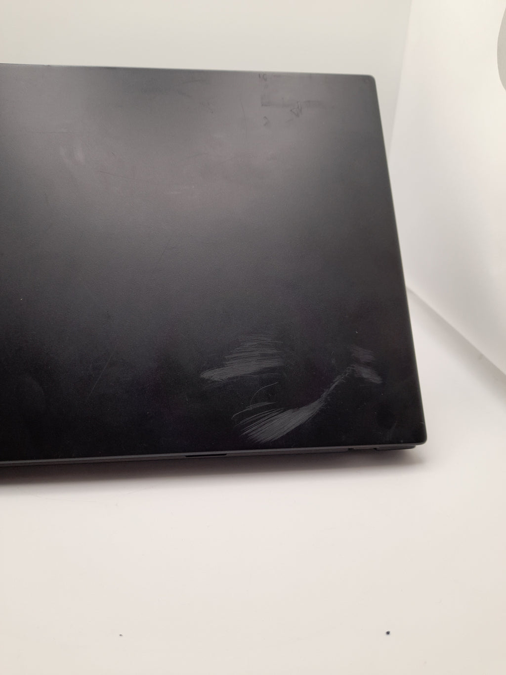 Lenovo ThinkPad,Windows 11 Pro , Ryzen 5, 8gb Rma, 256GB SSD , Grade C
