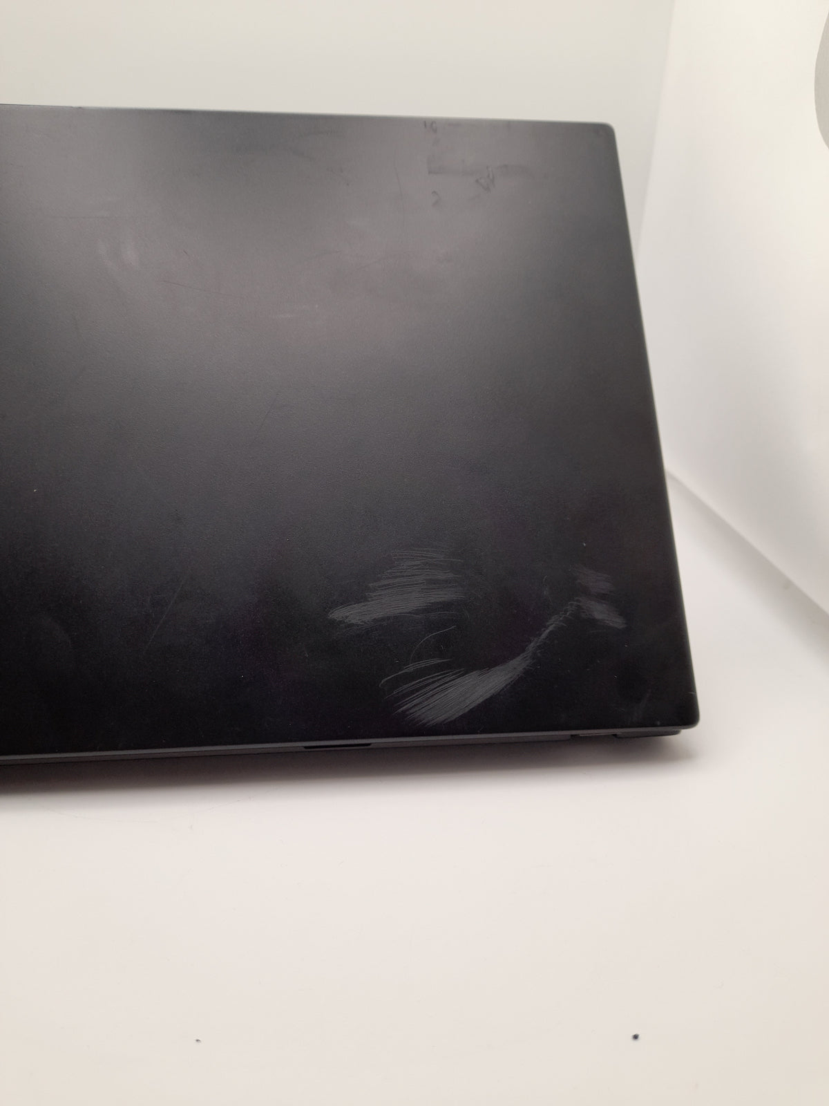 Lenovo ThinkPad,Windows 11 Pro , Ryzen 5, 8gb Rma, 256GB SSD , Grade C