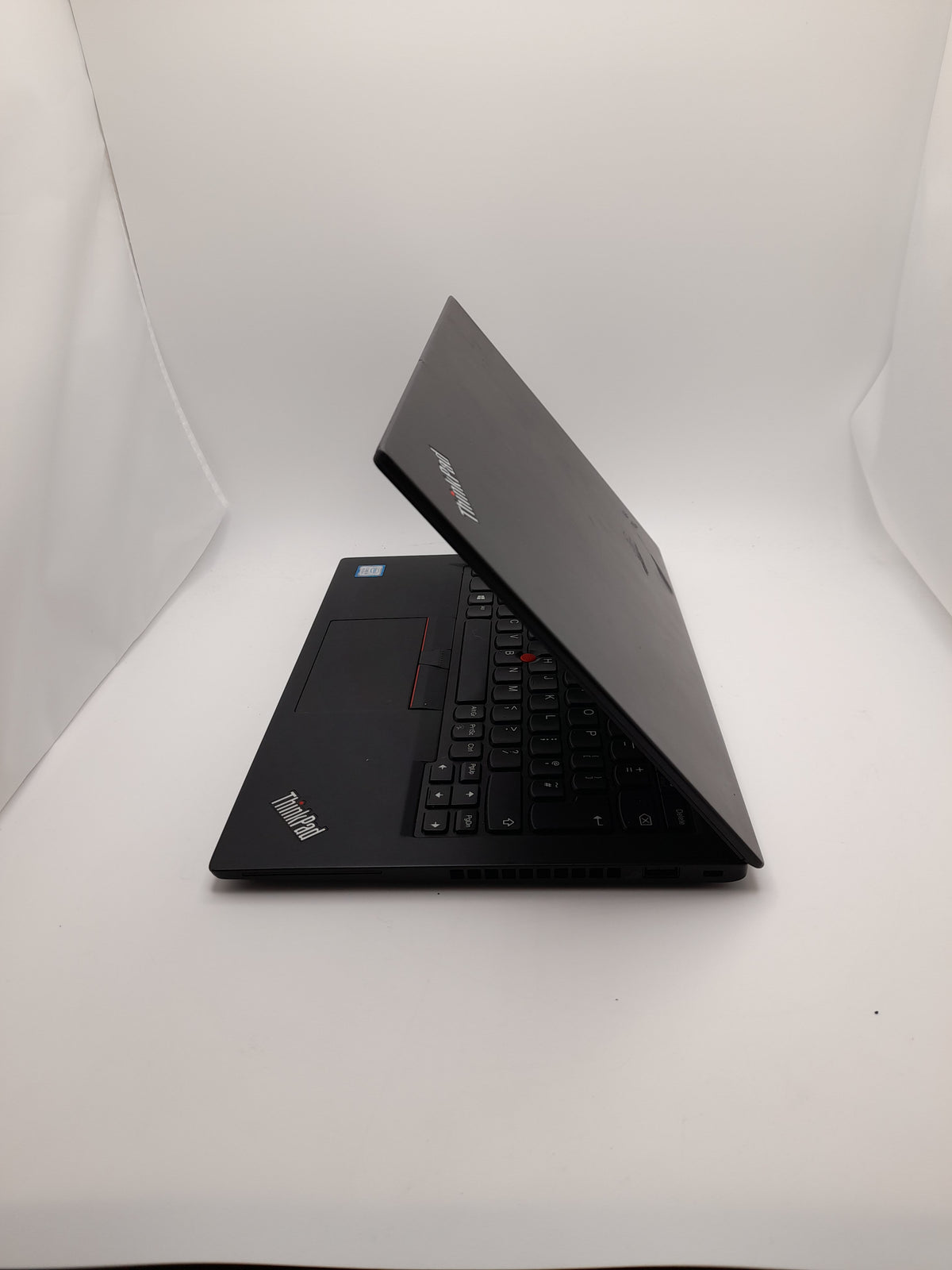 Lenovo ThinkPad,Windows 11 Pro , Ryzen 5, 8gb Rma, 256GB SSD , Grade C