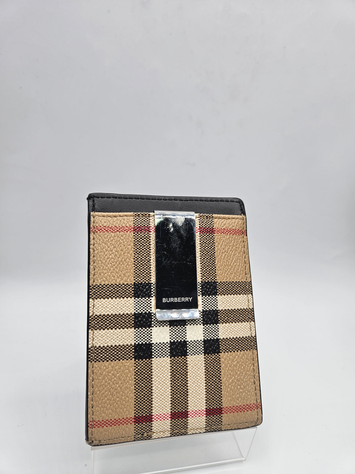 Burberry money clip card holder Beige, Grade B