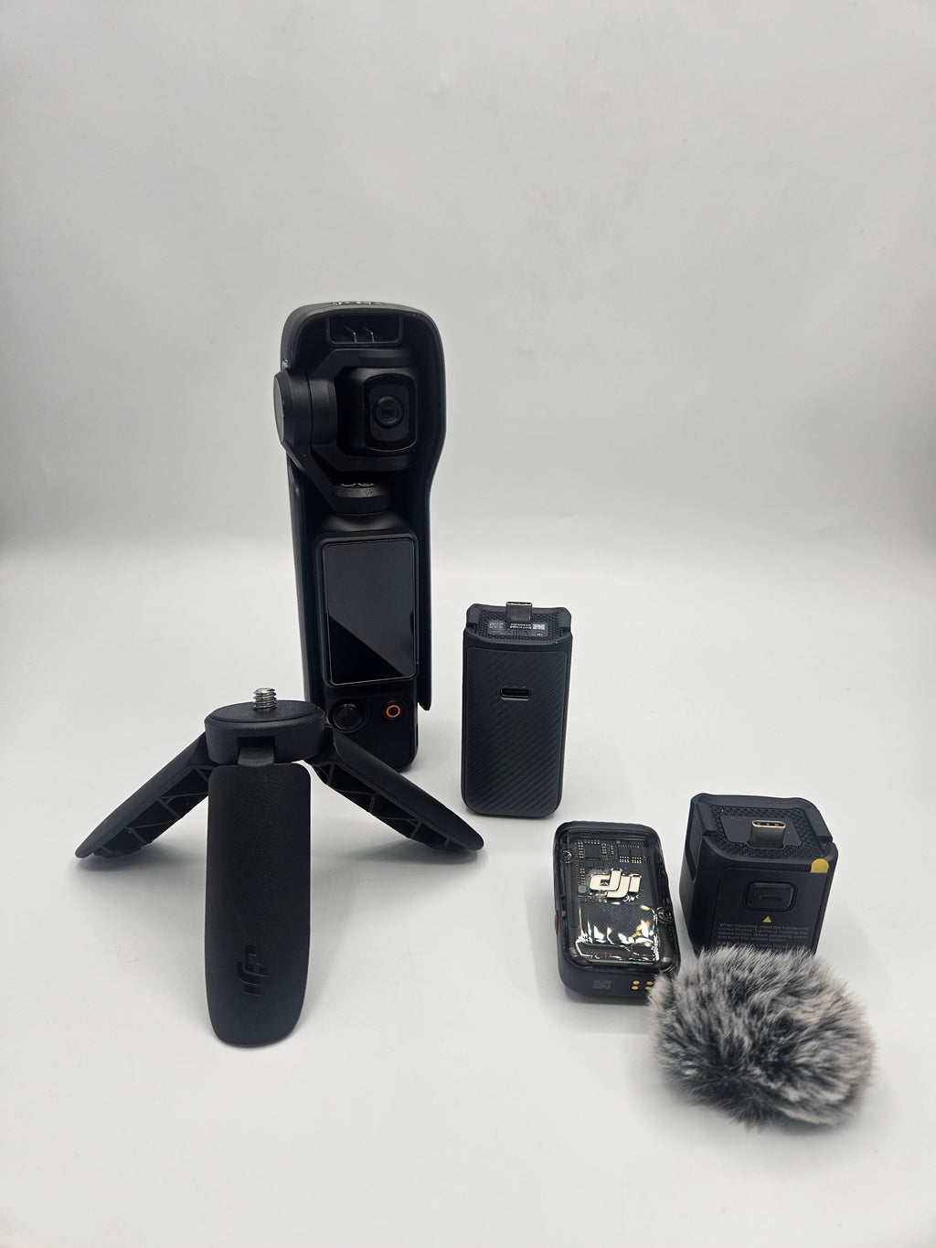 DJI Osmo pocket 3 creator combo Black, Grade B