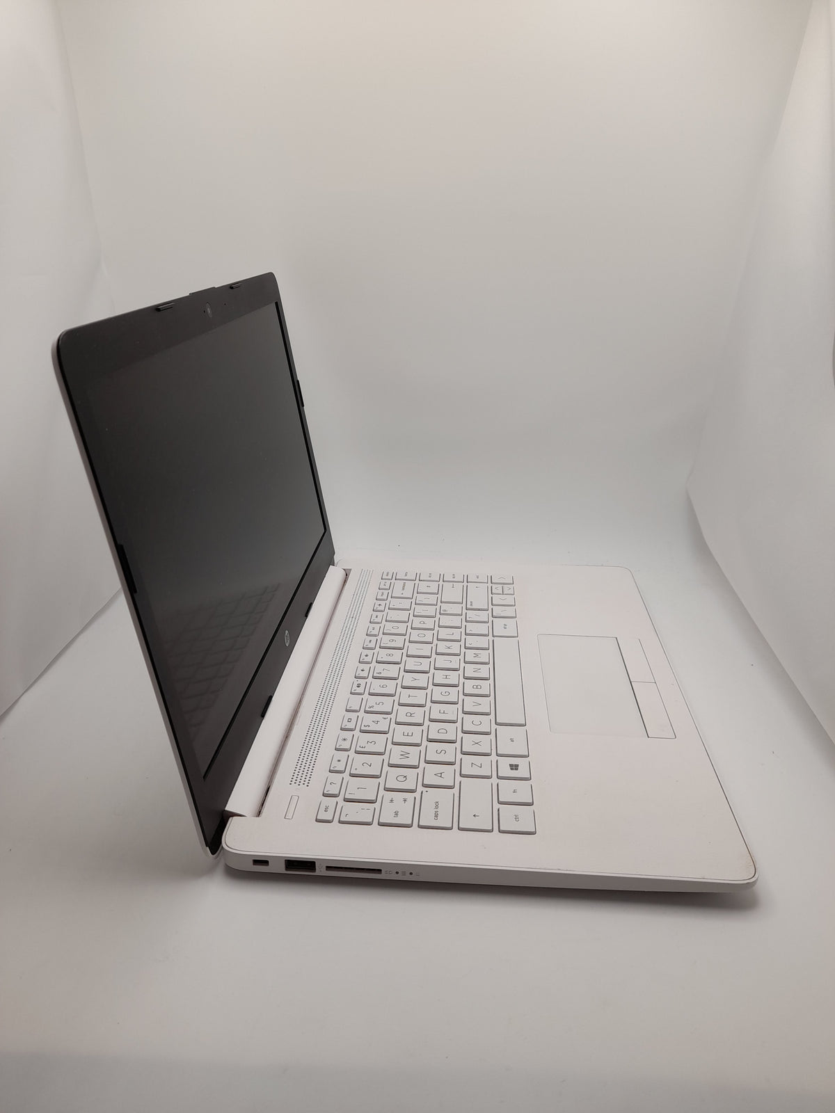 HP Laptop, Windows 10 ,AMD Radeon R3 ,4GB RAM, 64GB SSD -Grade B
