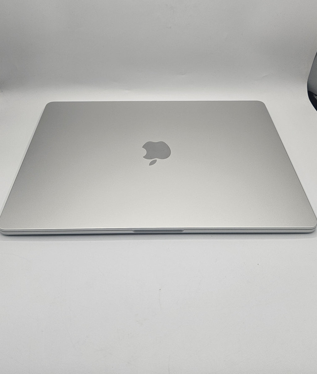 Apple MacBook Air M4 chip 2025 Silver, Grade B