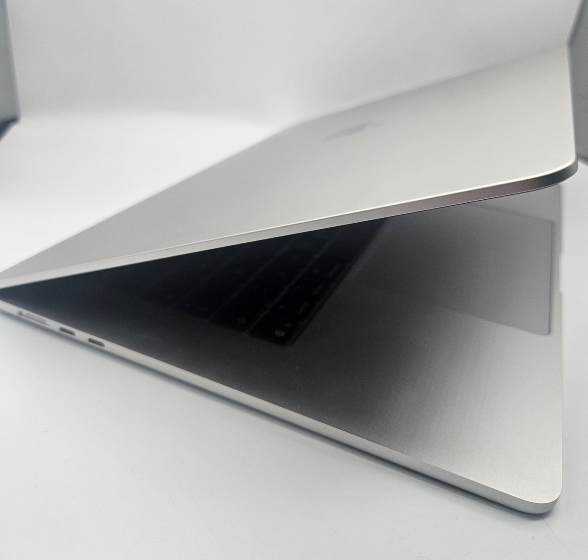 Apple MacBook Air M4 chip 2025 Silver, Grade B