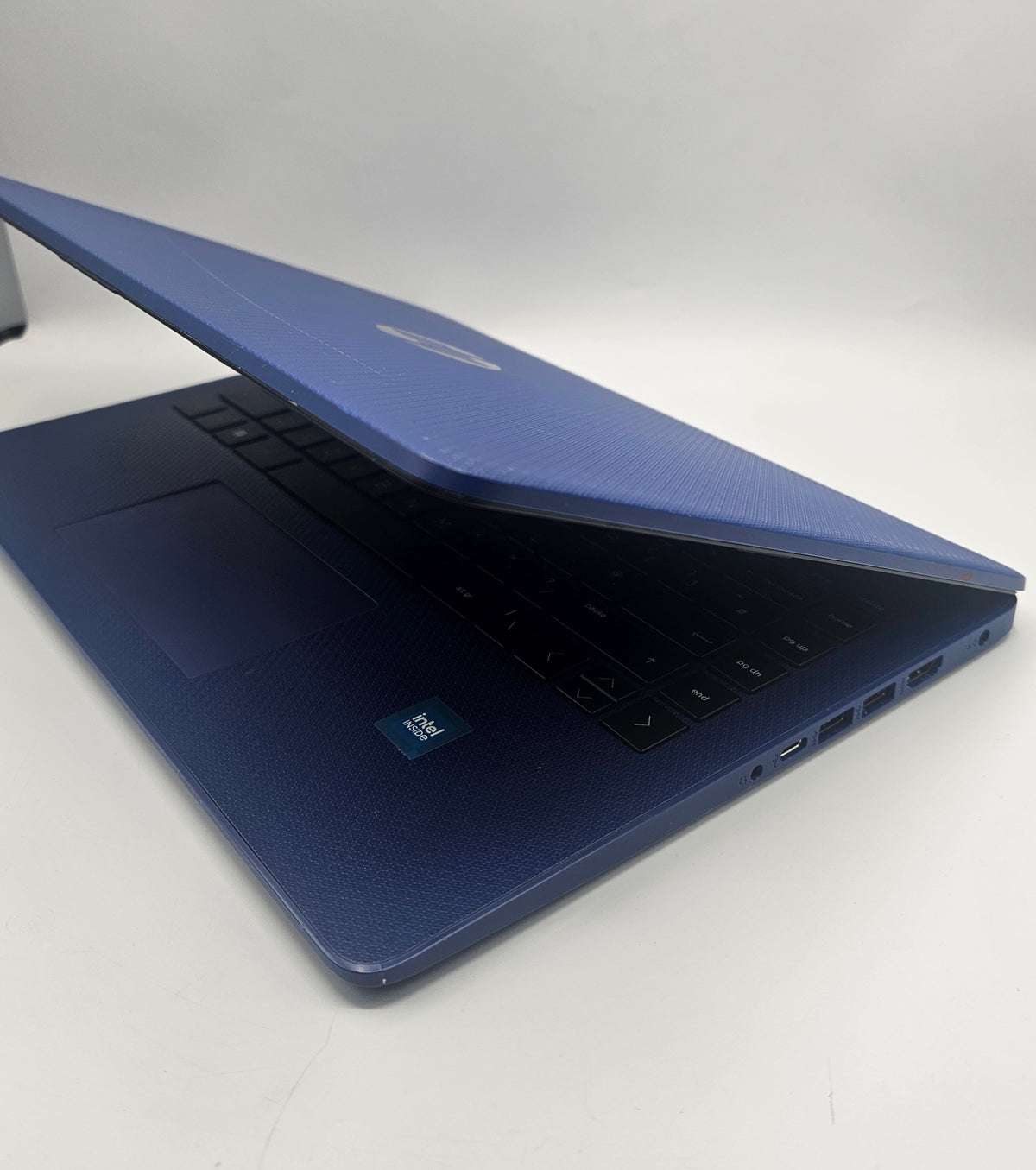 HP laptop 4GB RAM 64GB SSD Blue, Grade C