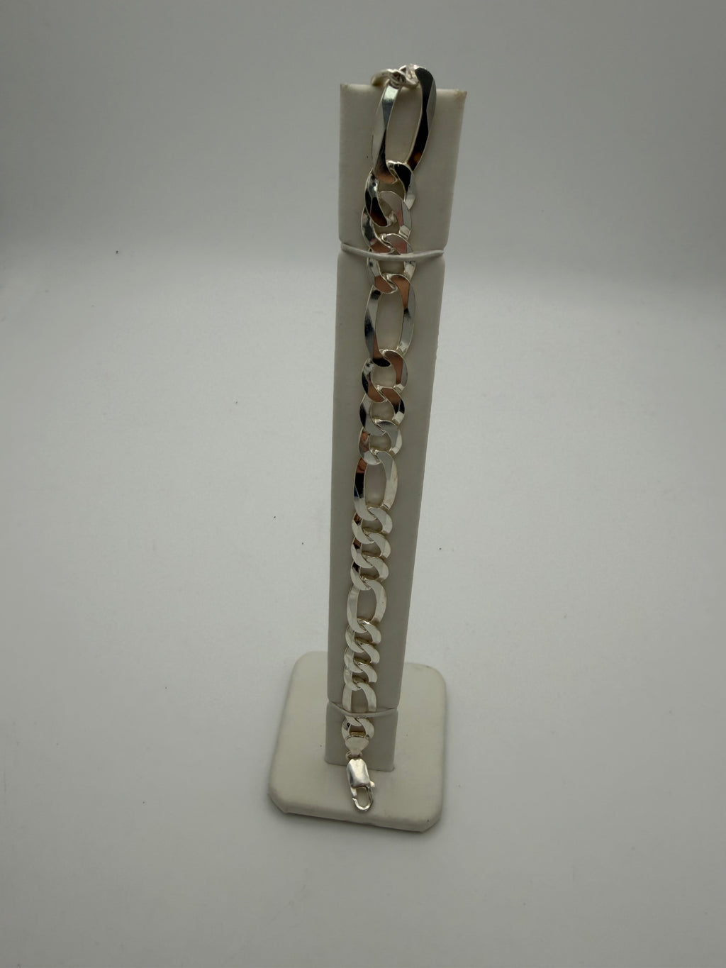 Sterling Silver 925 Figaro Bracelet, 8.5”, 18.38g, Grade A.