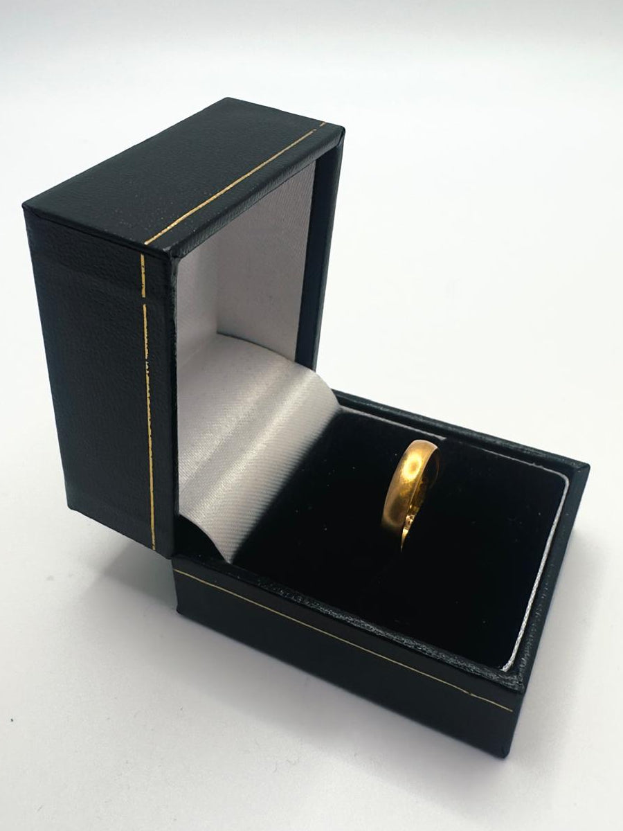 22ct, Gold Wedding Band Ring, Size K, 2.35g