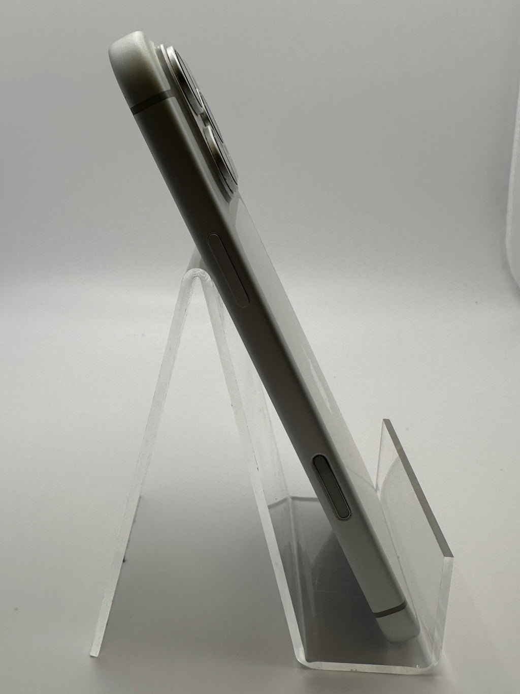 Apple iPhone 17 Pro Max 256GB Silver, Grade A