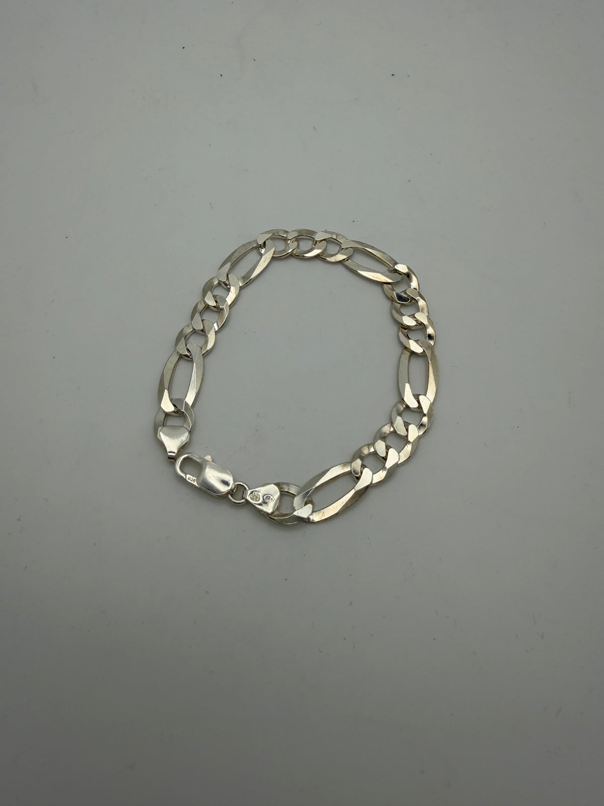 Sterling Silver 925 Figaro Bracelet, 8.5”, 18.38g, Grade A.