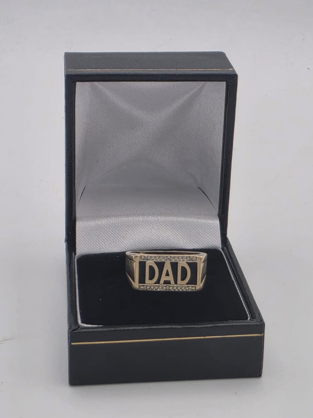 9ct Gold Dad Signet Ring, Size R 1/2, 3.62G