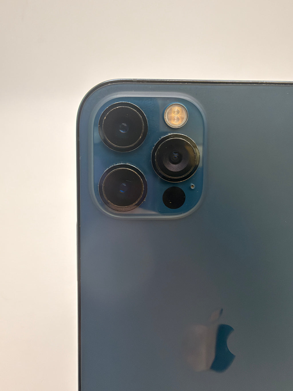 Apple iPhone 12 Pro 128GB Pacific Blue, Grade B