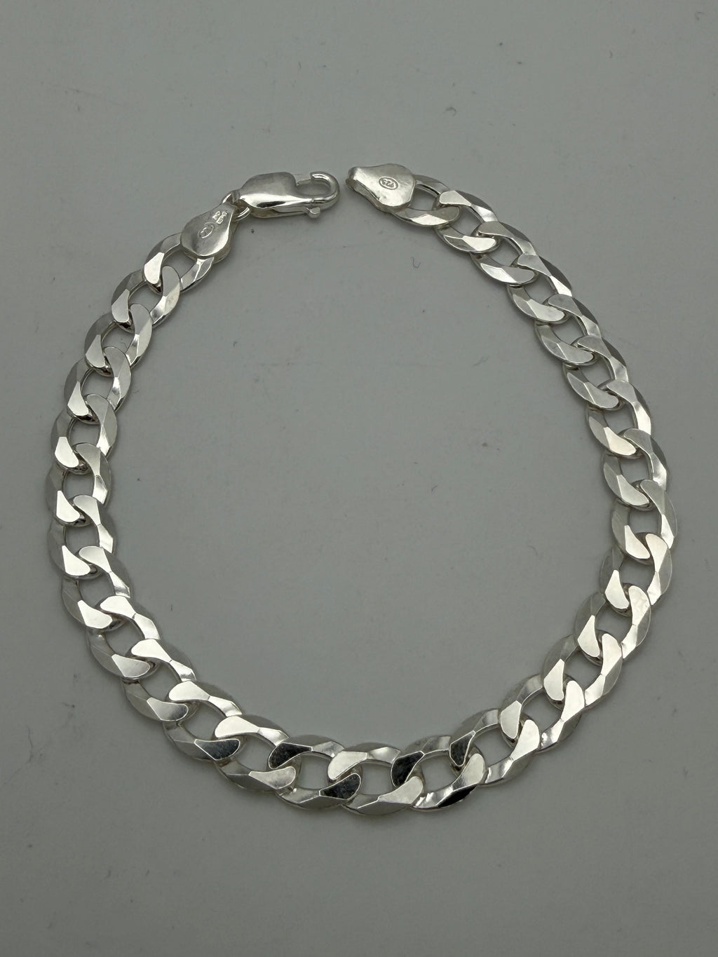 Sterling Silver 925 Curb Bracelet, 8.5” 12.84g, Grade A.
