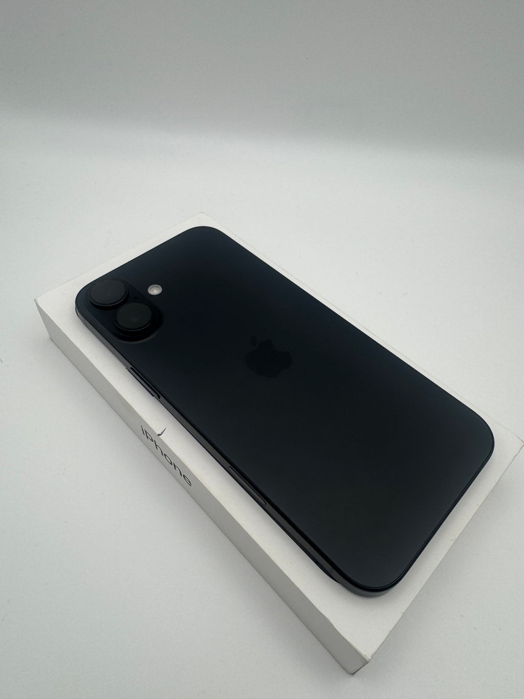 iPhone 16 Plus 128GB Black, Grade A