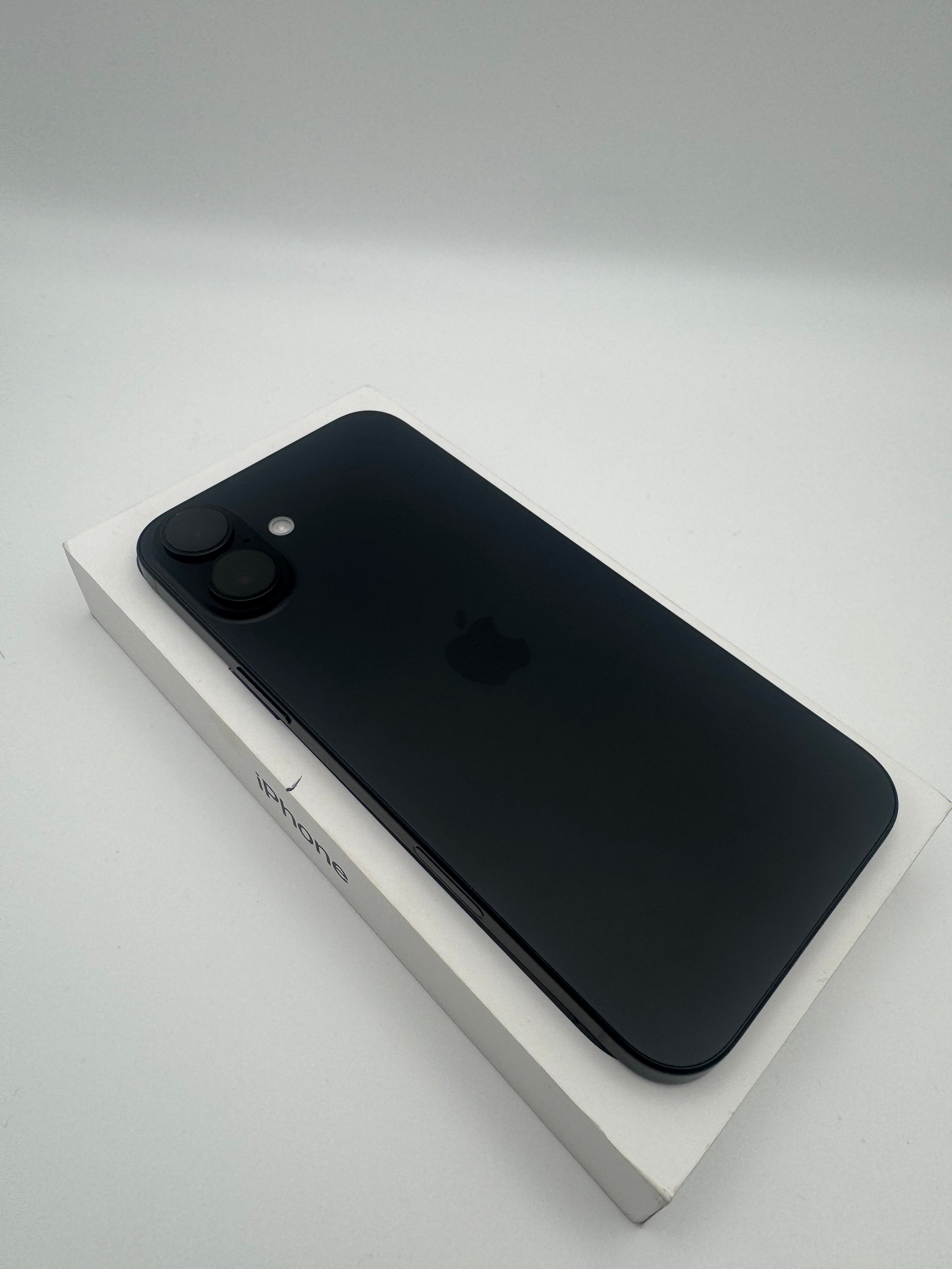 iPhone 16 Plus 128GB Black, Grade A