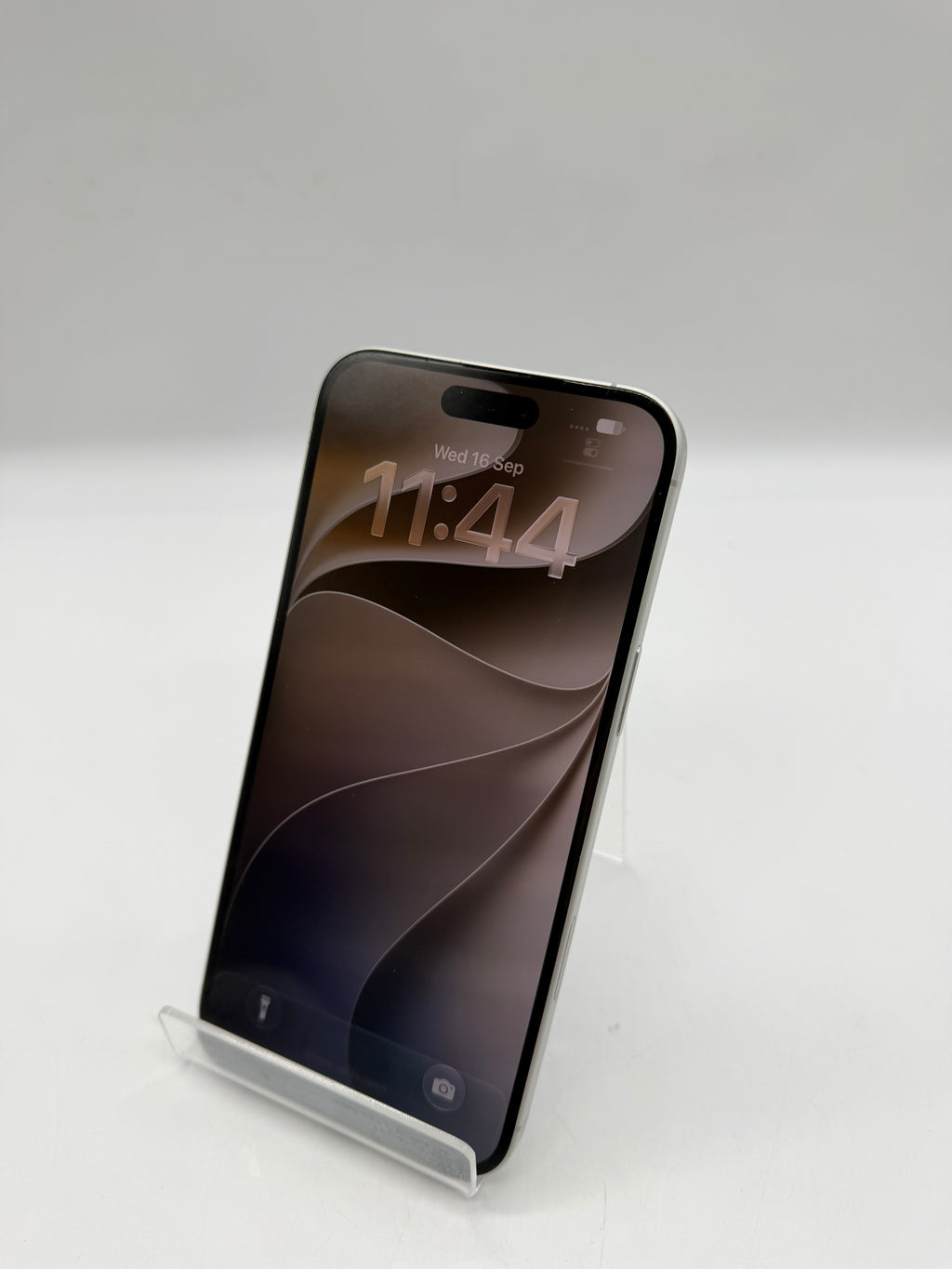 Apple iPhone 16 Plus 128GB White, Grade B