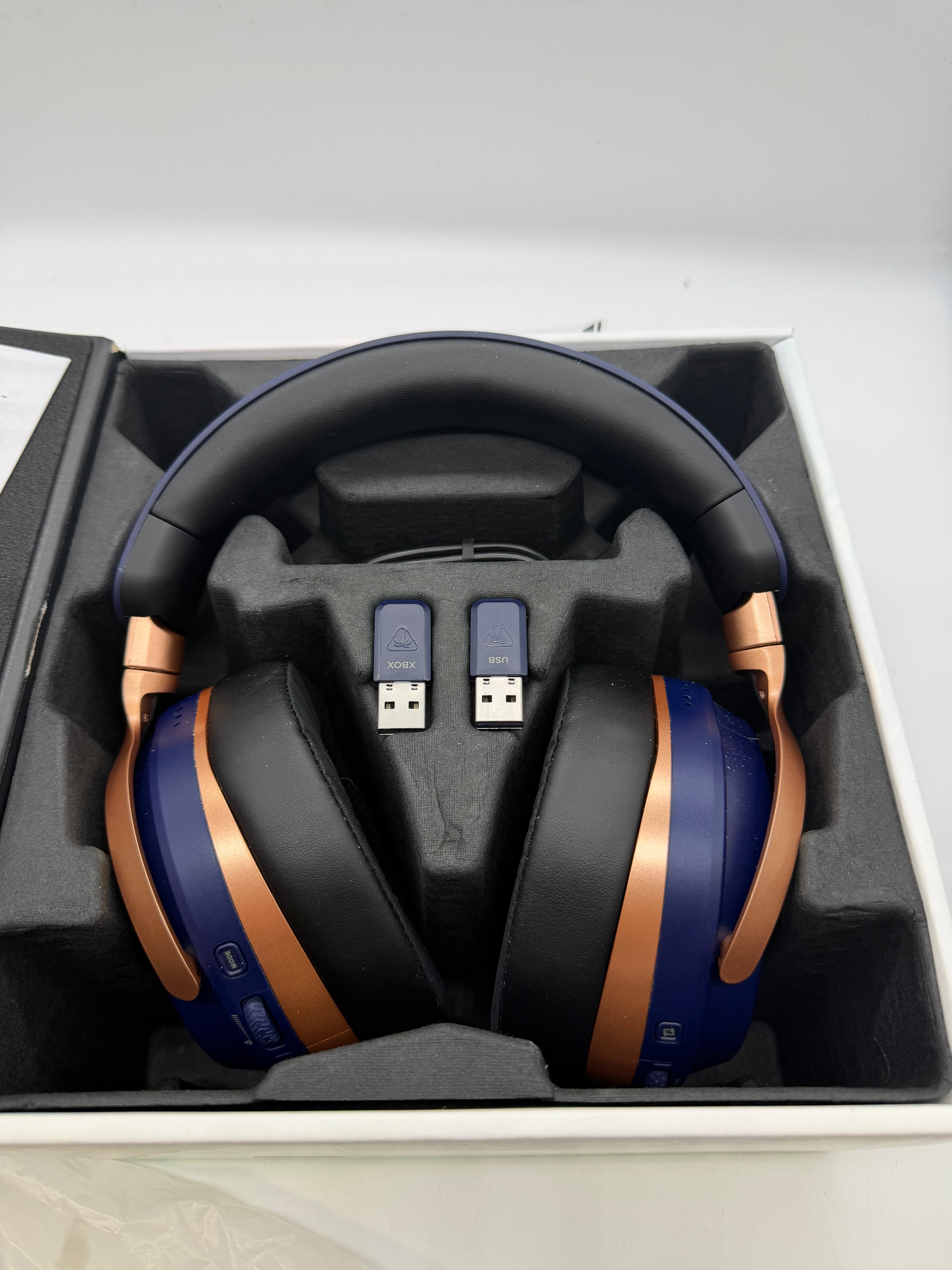 Turtle Beach Stealth 700 Gaming Headset Blue, Grade B