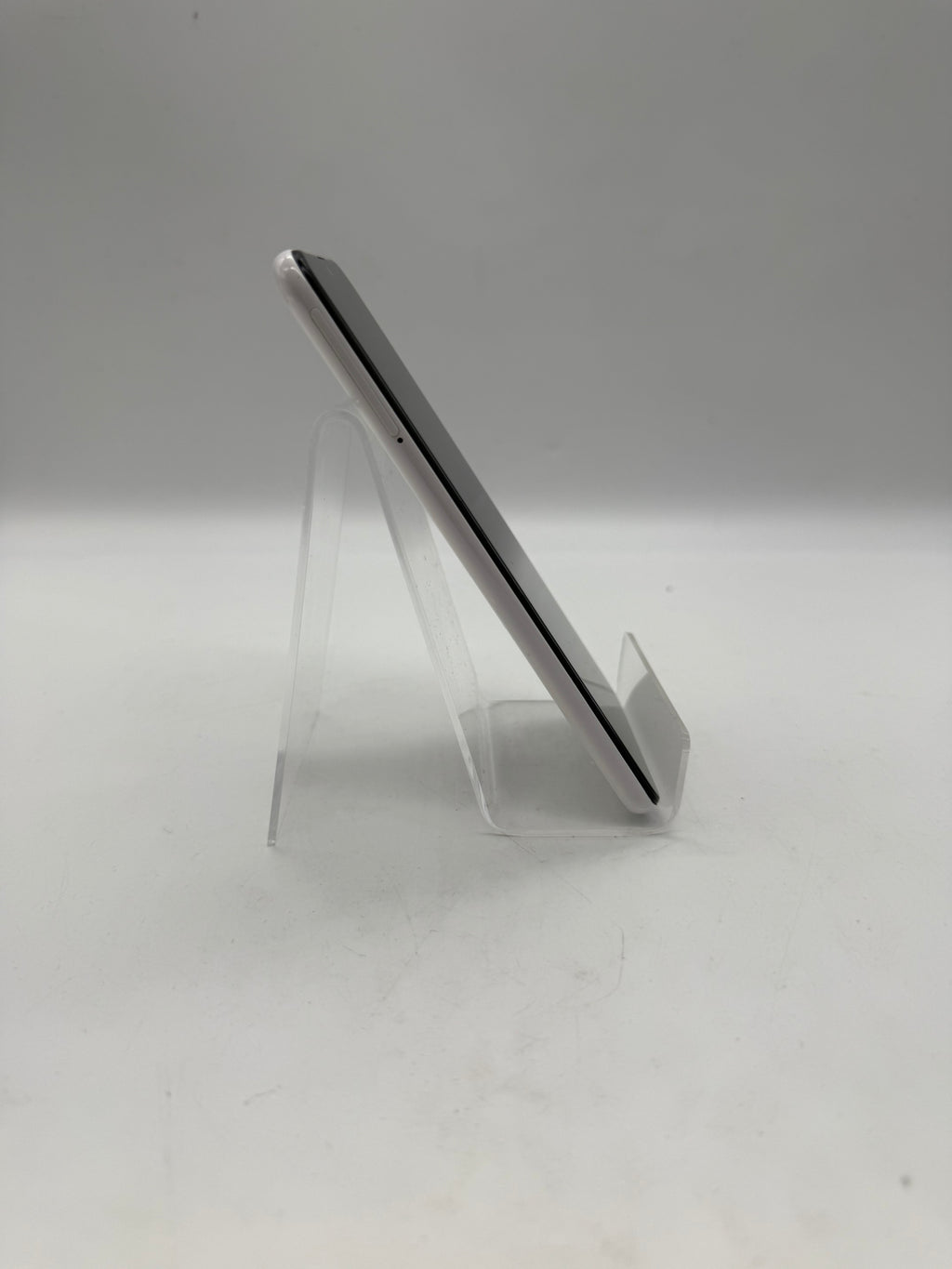 Galaxy A20E 32GB White, Grade B