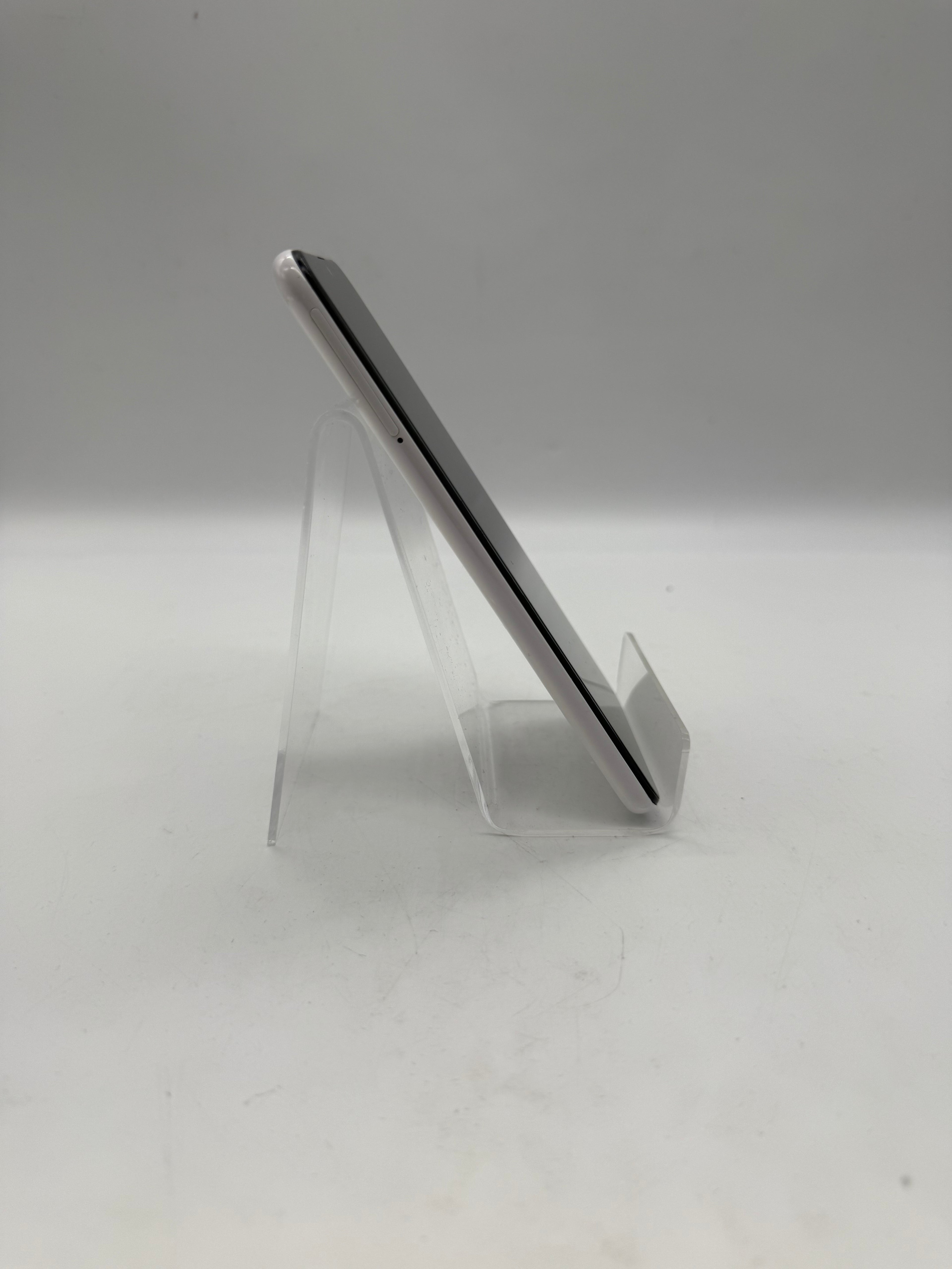 Galaxy A20E 32GB White, Grade B