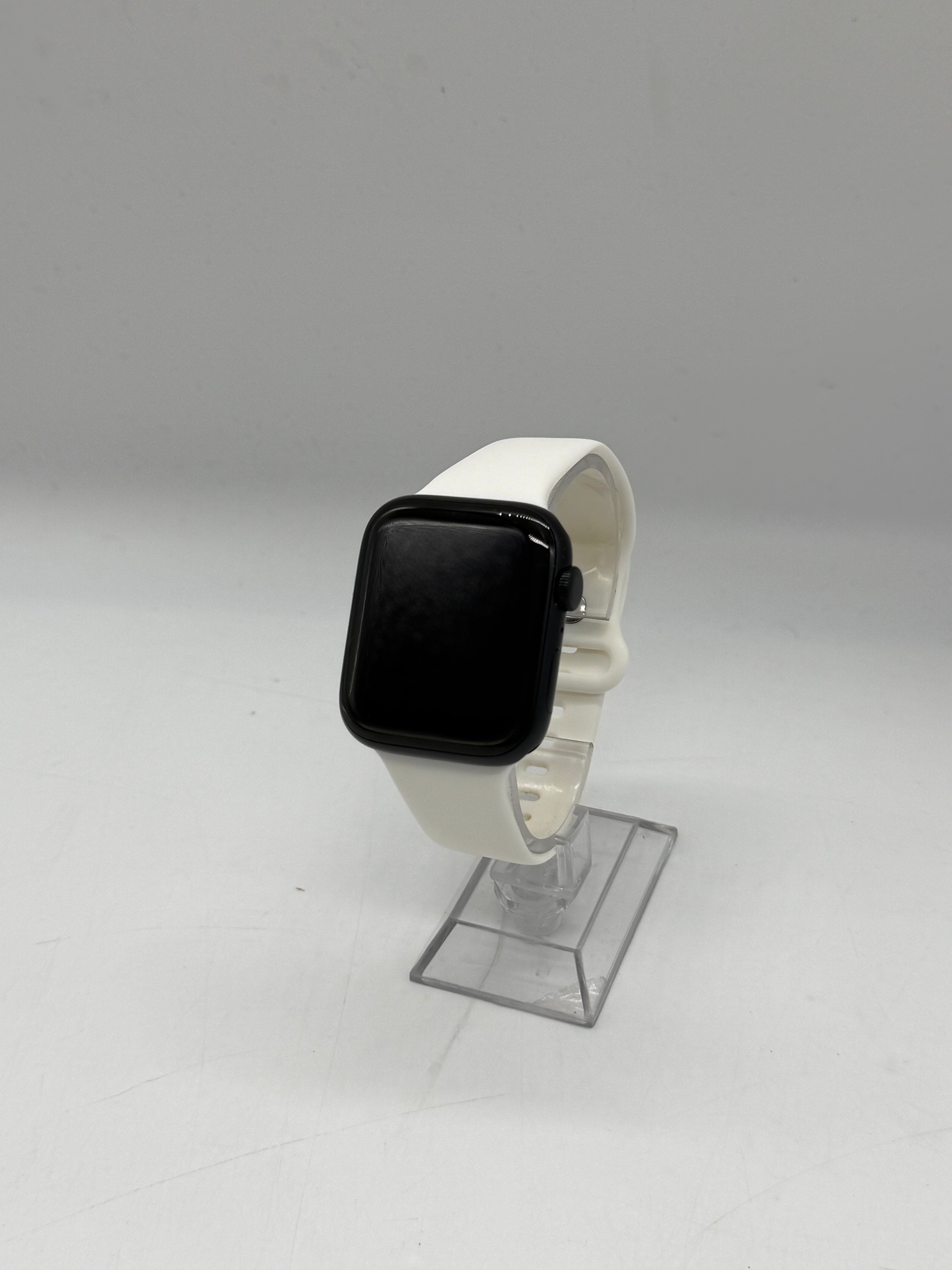 Apple Watch SE 3rd Gen 44mm Black, Grade B