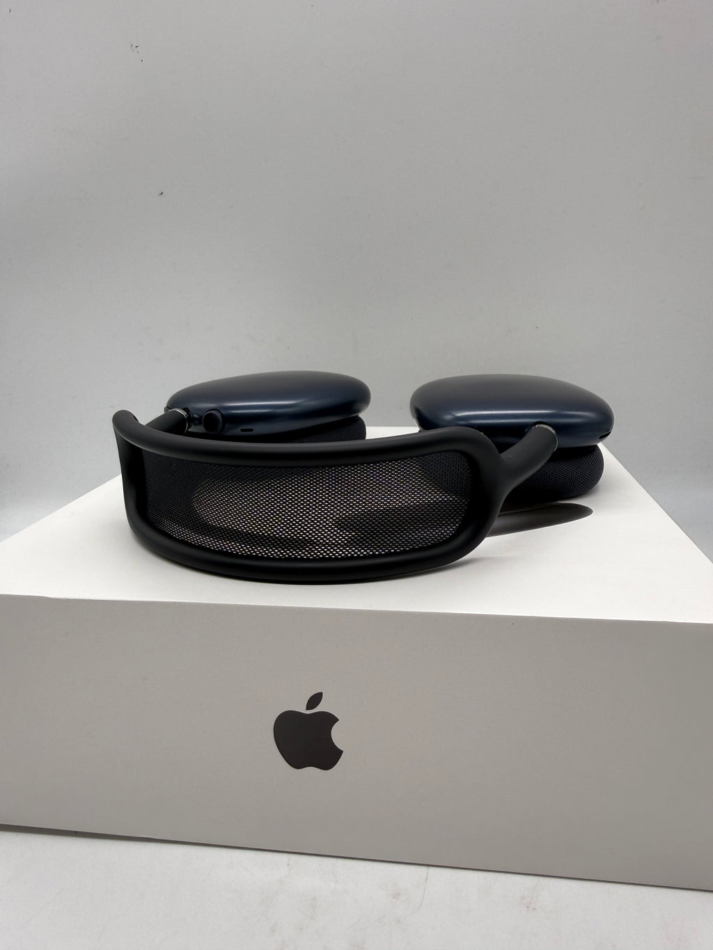 Apple AirPods Max 1st Gen Blue, Grade A