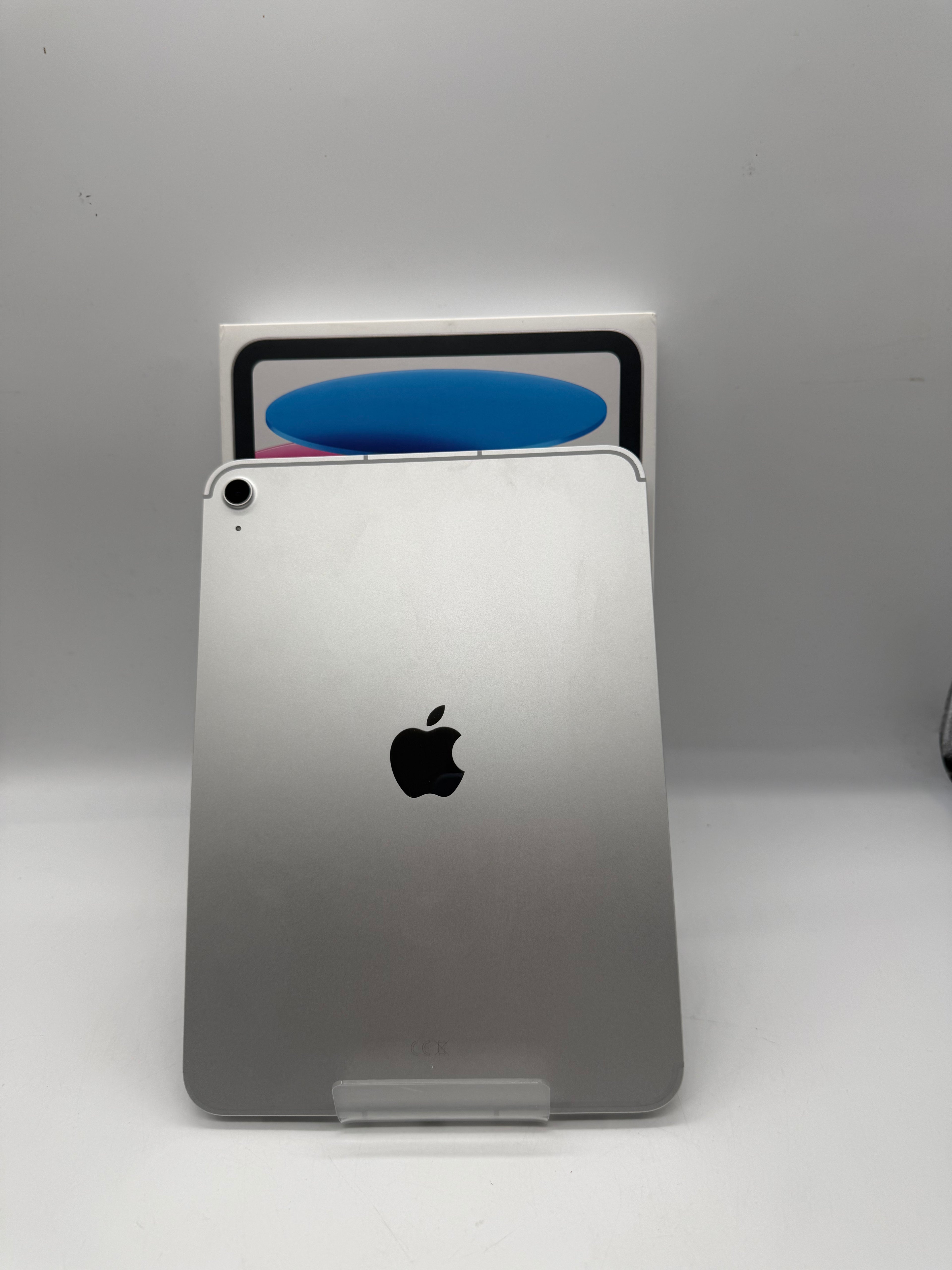 Apple iPad (11th gen) 128GB Cellular Silver, Grade A
