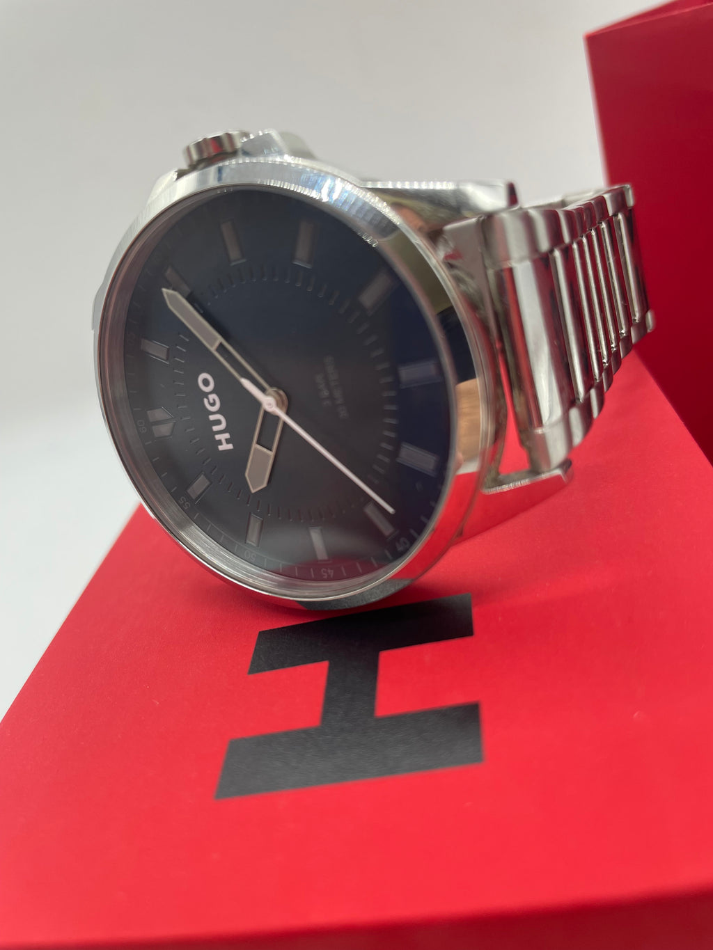 Hugo Boss Men's Blue Dial Watch Silver, Grade B