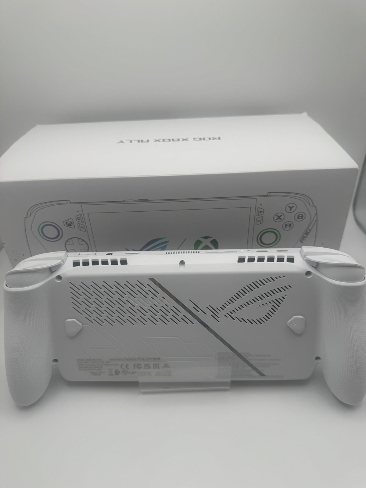 ROG Xbox Ally 512GB White, Grade B