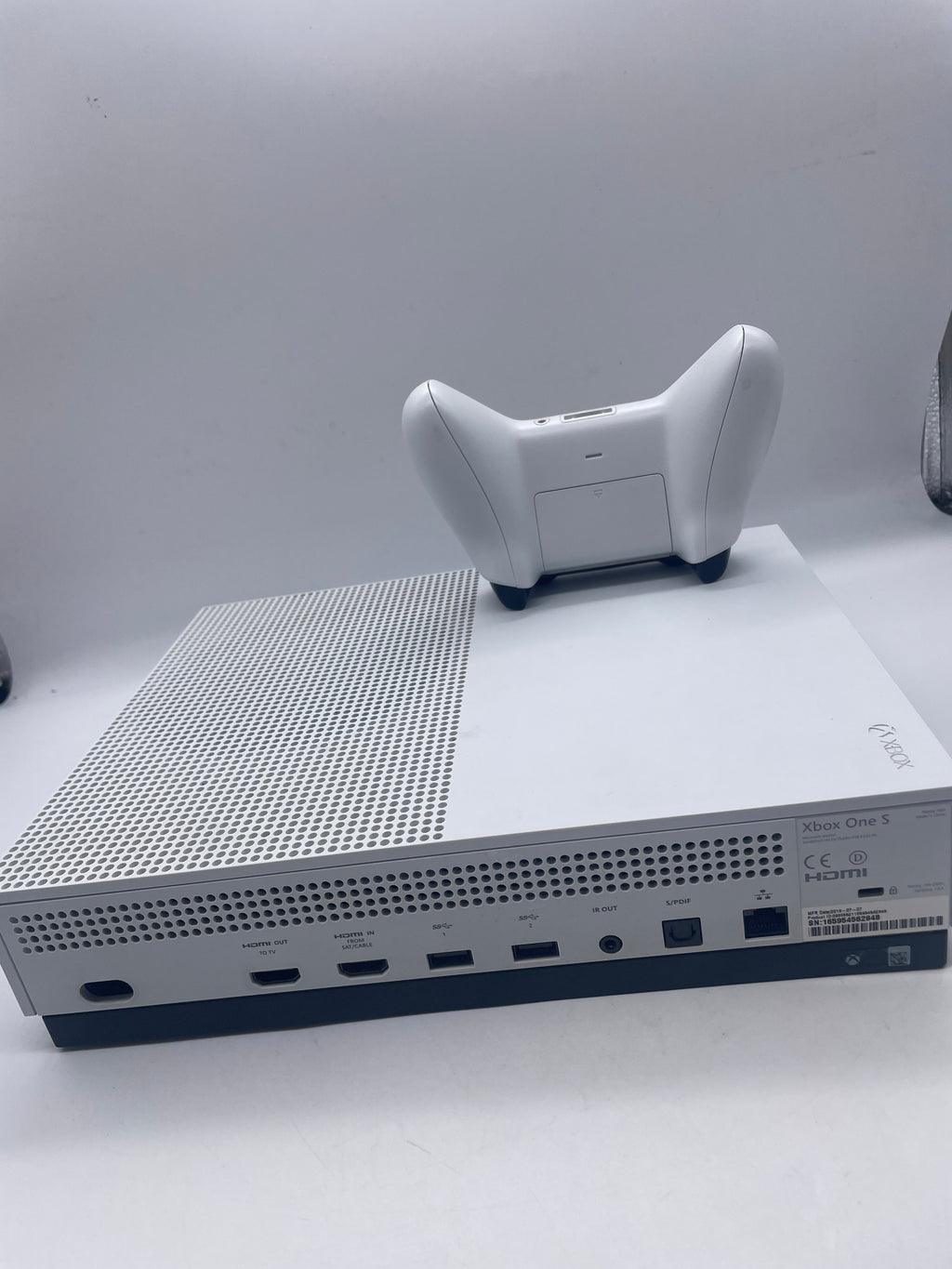 Microsoft Xbox One S 500GB White, Grade B