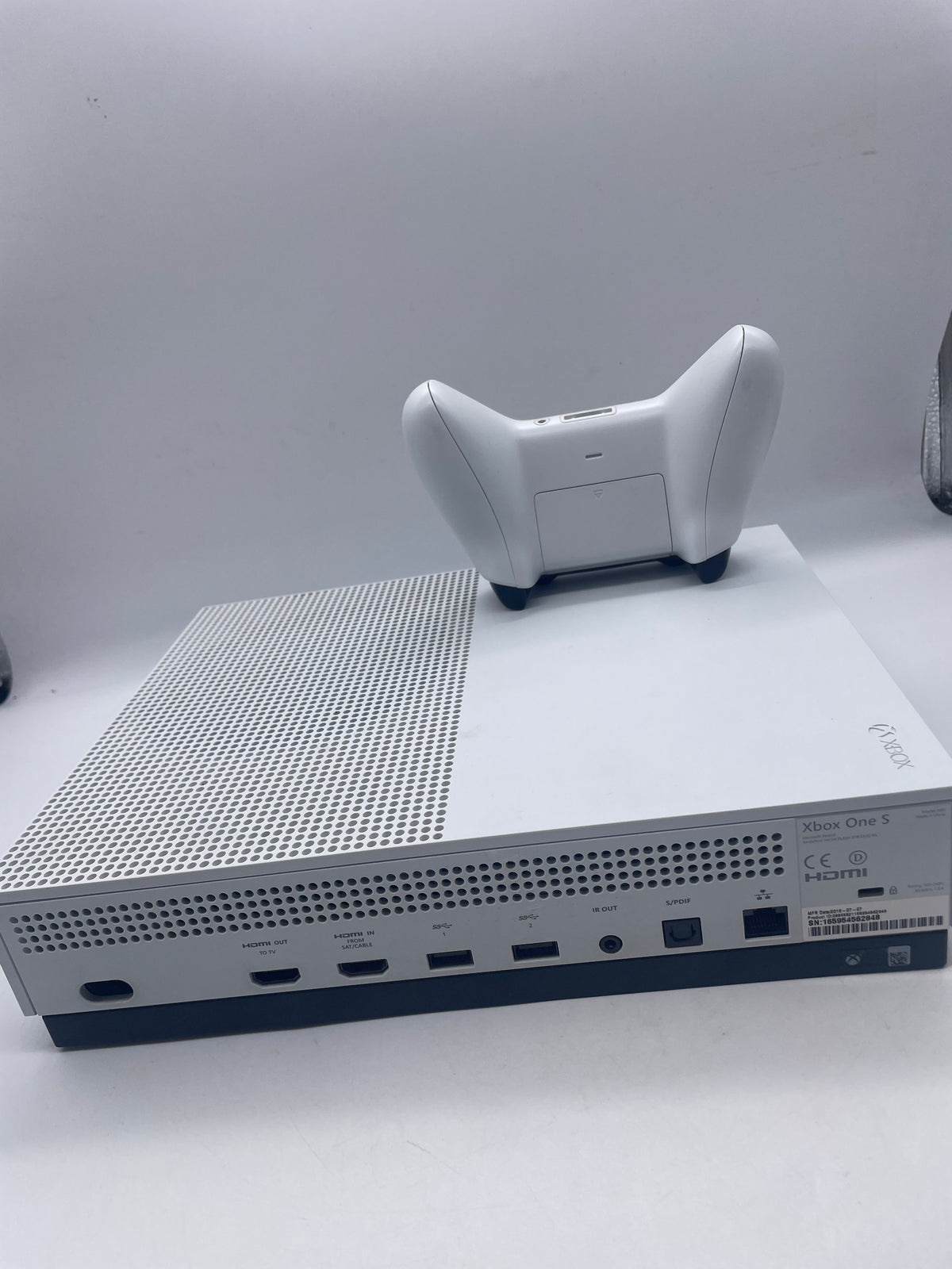 Microsoft Xbox One S 500GB White, Grade B