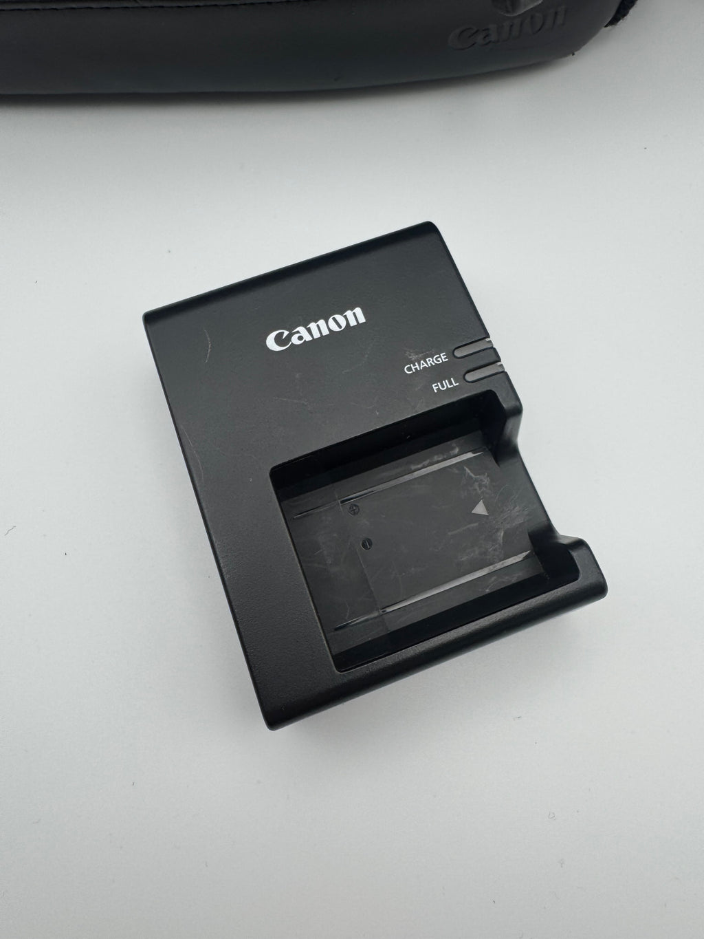 Canon EOS 4000D Camera Kit, Grade B