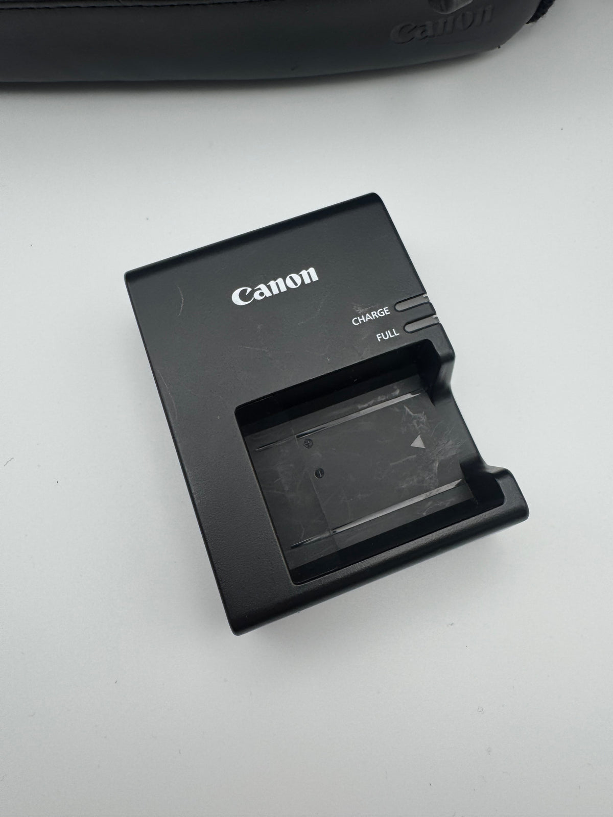 Canon EOS 4000D Camera Kit, Grade B