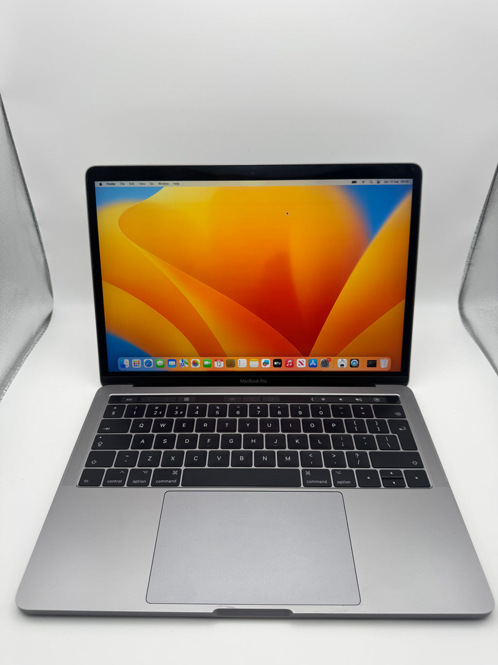 MacBook Pro 13" 2017 i5 8GB RAM 256GB SSD, Grade B