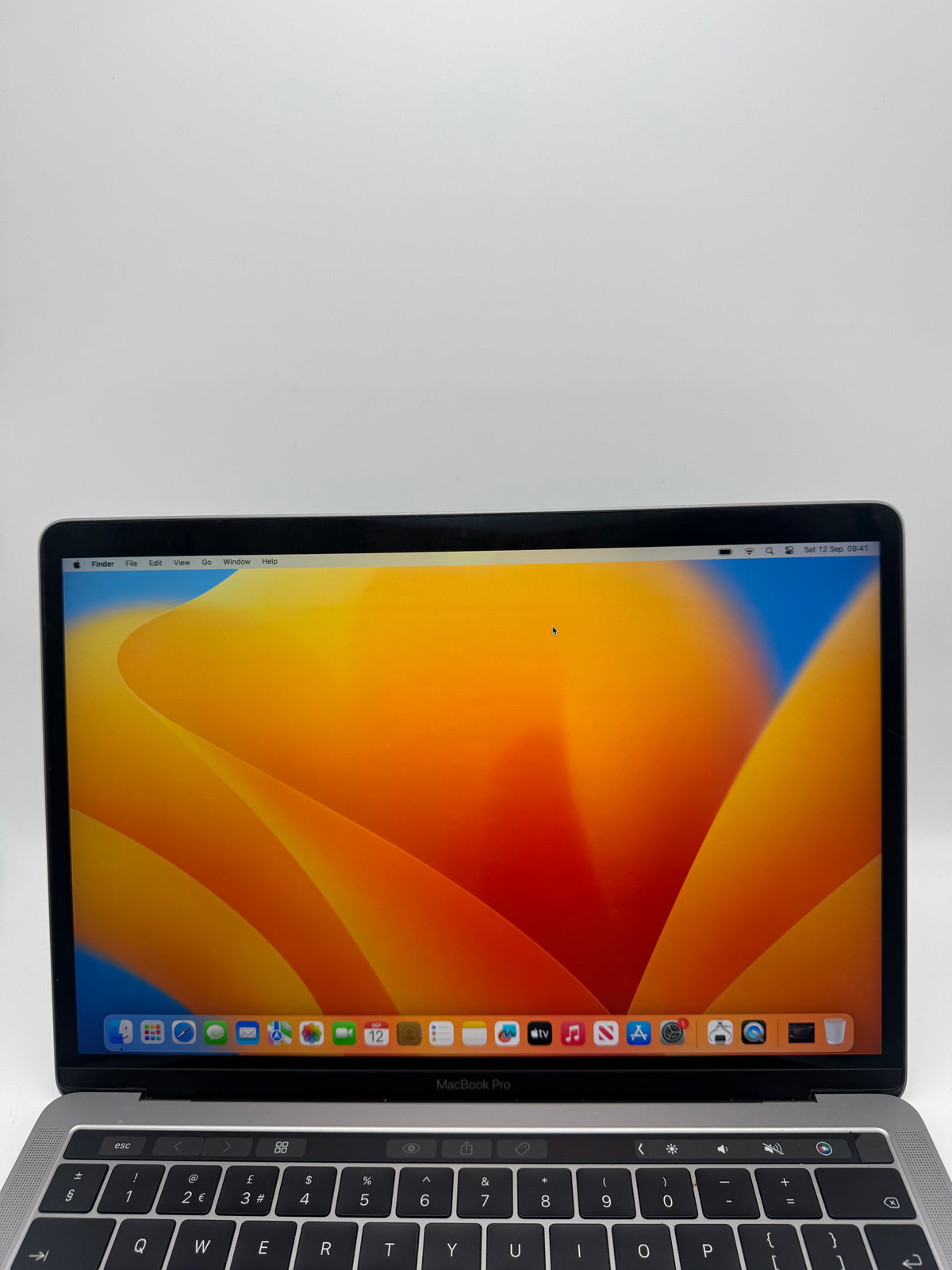 MacBook Pro 13" 2017 i5 8GB RAM 256GB SSD, Grade B