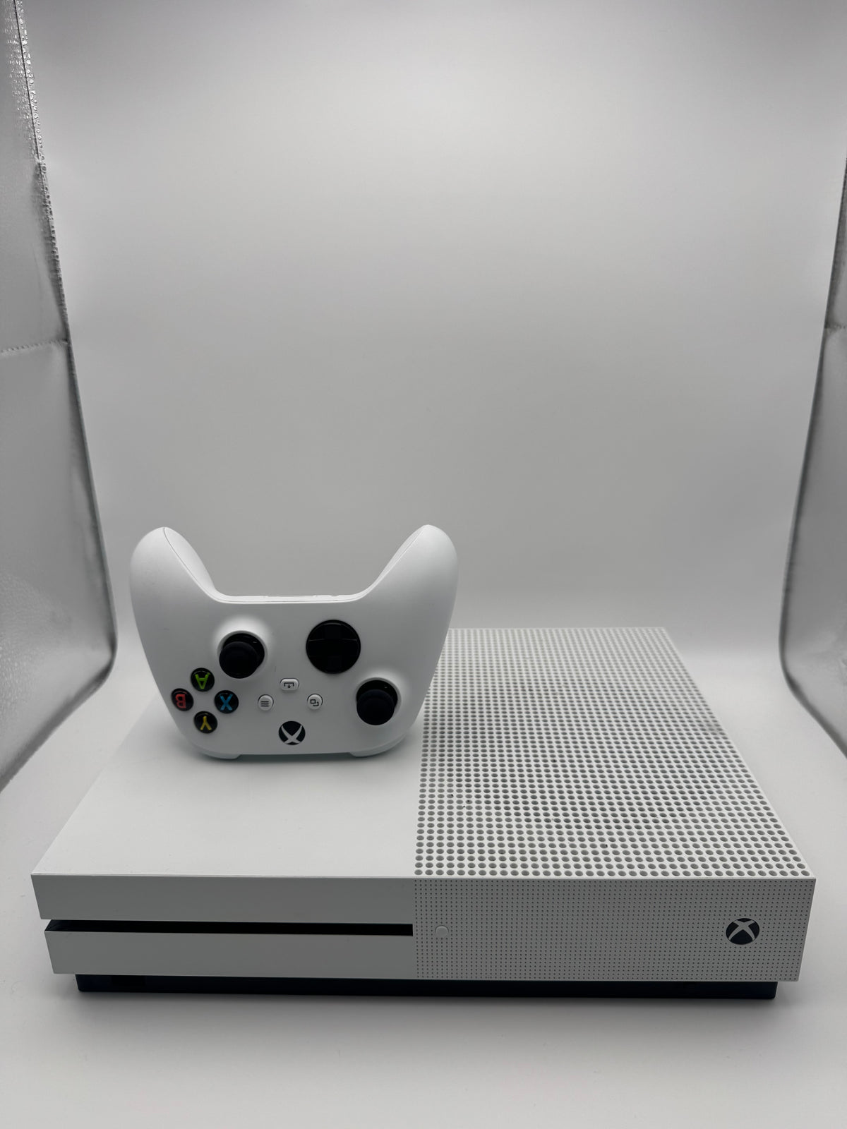 Xbox One S 500GB Console, Grade B