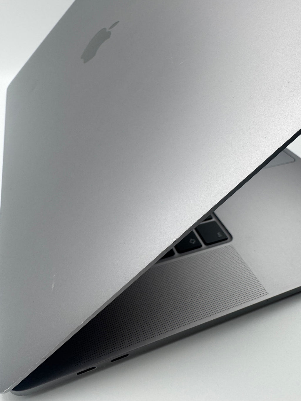 Macbook Pro 16" 2019 16GB 512GB Core i7 Space Grey, Grade C