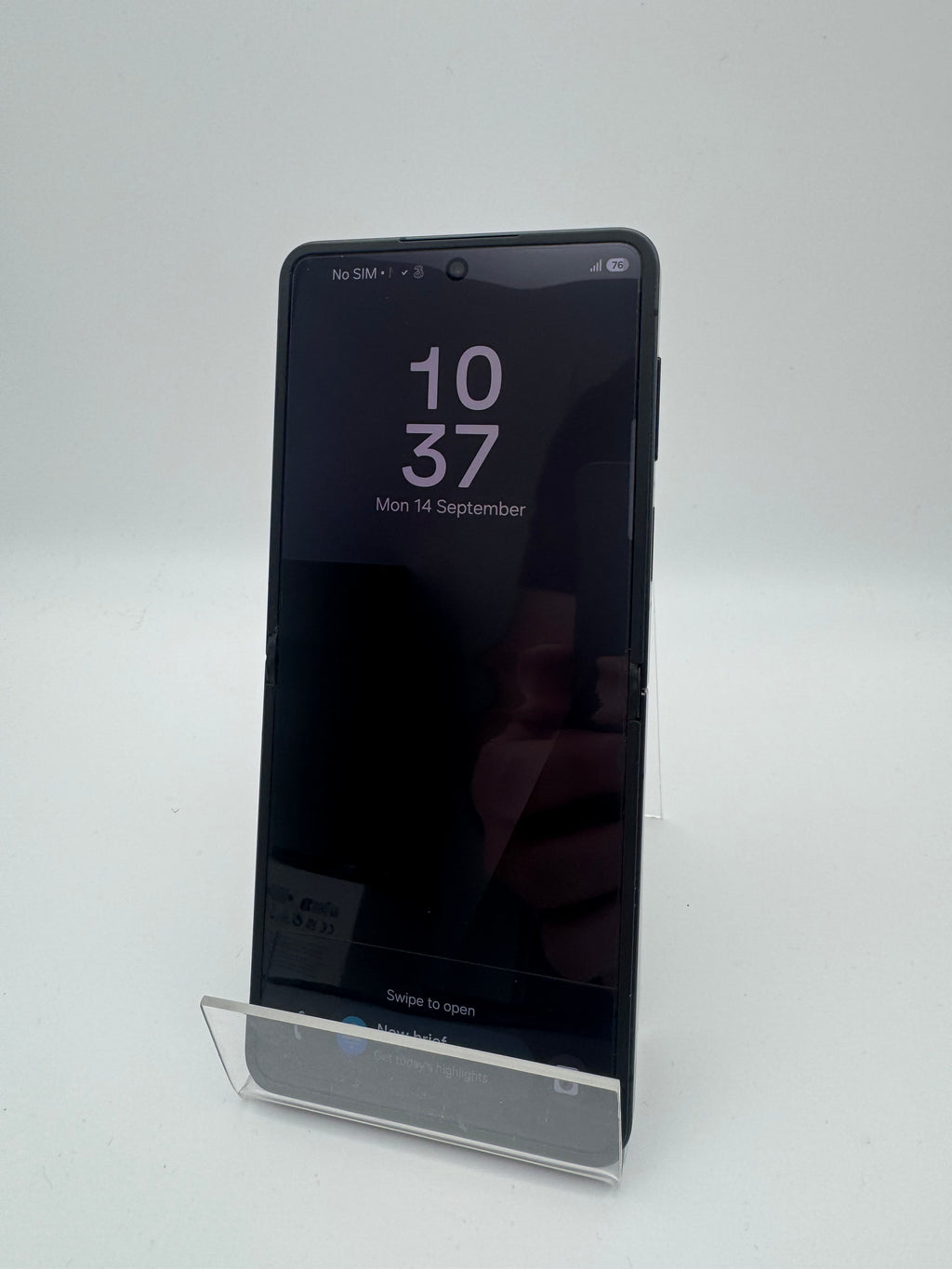 Samsung Galaxy Z Flip 7 256GB Black, Grade B