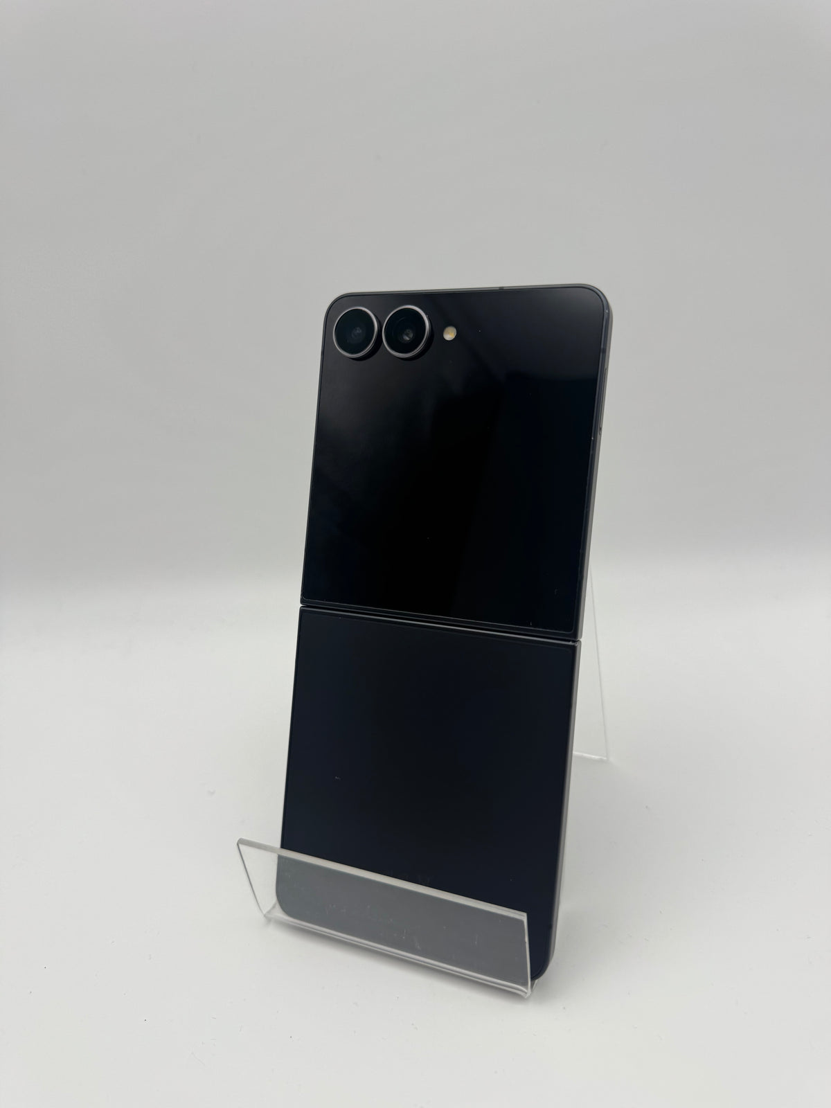 Samsung Galaxy Z Flip 7 256GB Black, Grade B