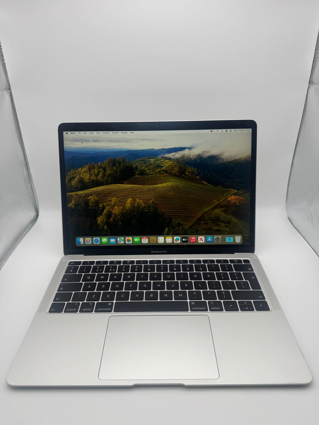 Macbook Air 13" 2019 8GB 128GB Core i5 Silver, Grade B