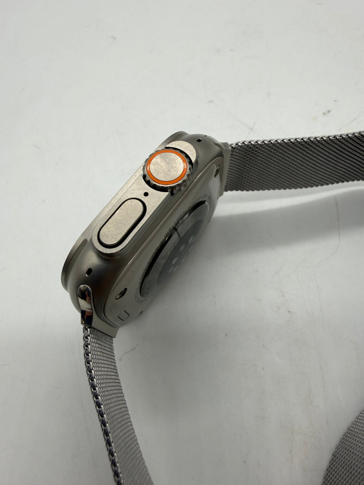 Apple Watch Ultra 49mm Titanium, Grade B